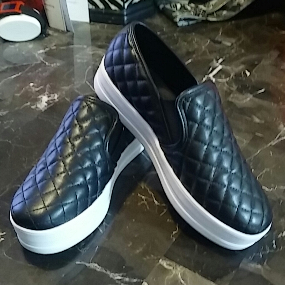 MADDEN GIRL SNEAKERS